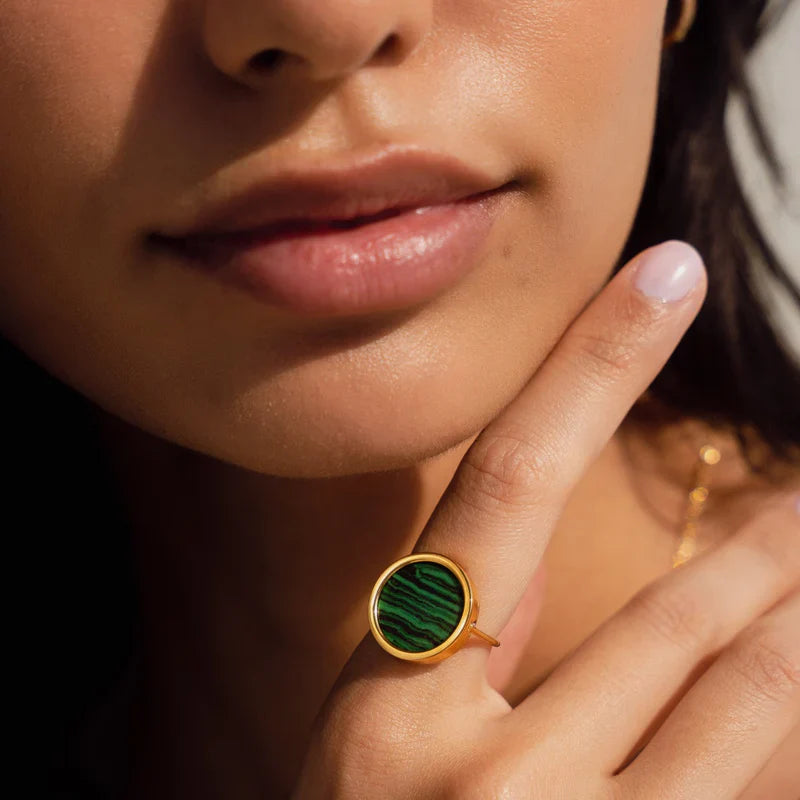 Anel de Mármore Verde Ajustável Banhado em Ouro 18k
