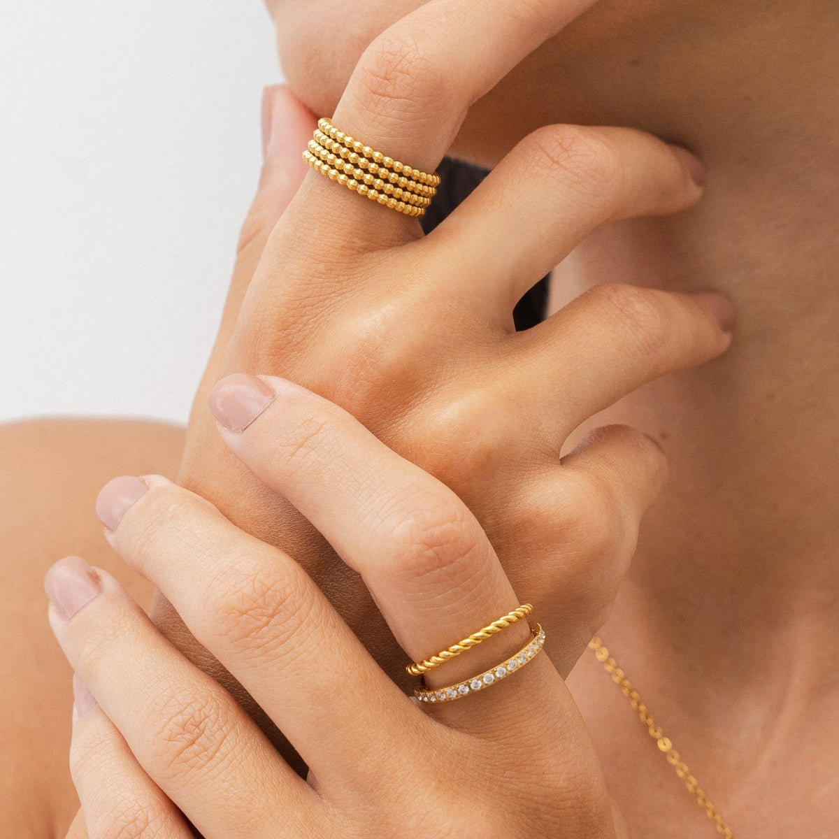 Anel de Camadas com Zircônia Banhado a Ouro 18